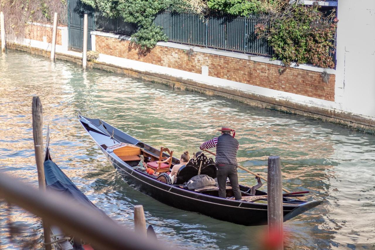 Italian Experience-Riva Degli Schiavoni Boutique Apartment Venecia Exterior foto